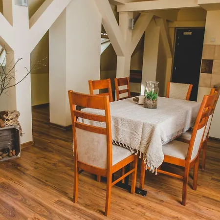 アパートホテル Dworek