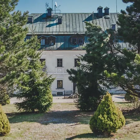 Dworek Apartahotel Karlow