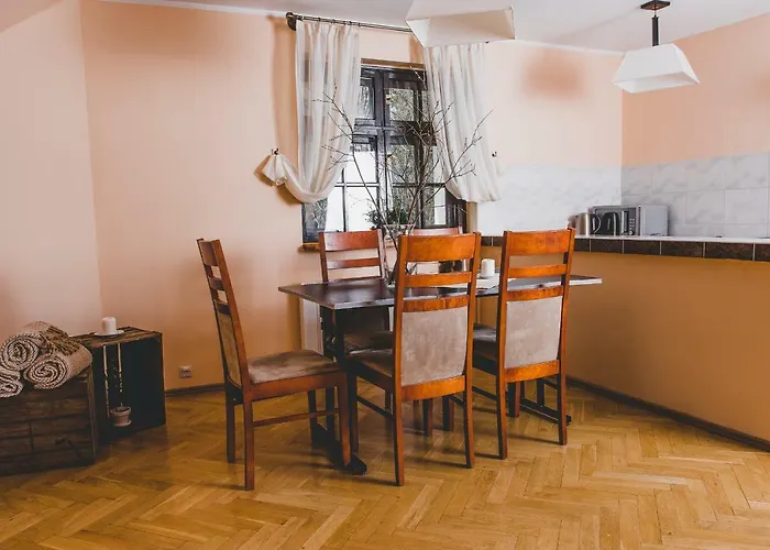 Aparthotel Dworek 3*