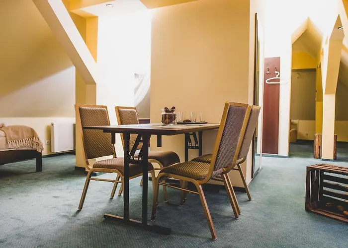 Aparthotel Dworek Karlow